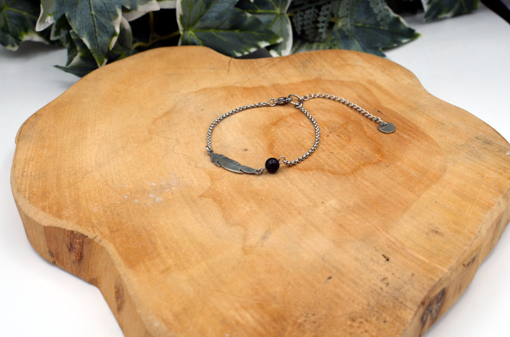zwarte obsidiaan met een veertje armband