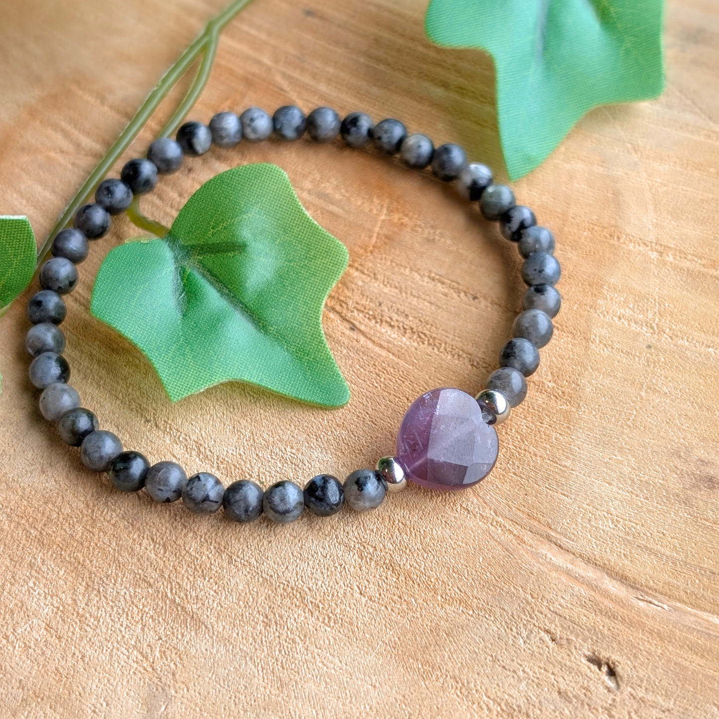 larvikiet armband met amethist