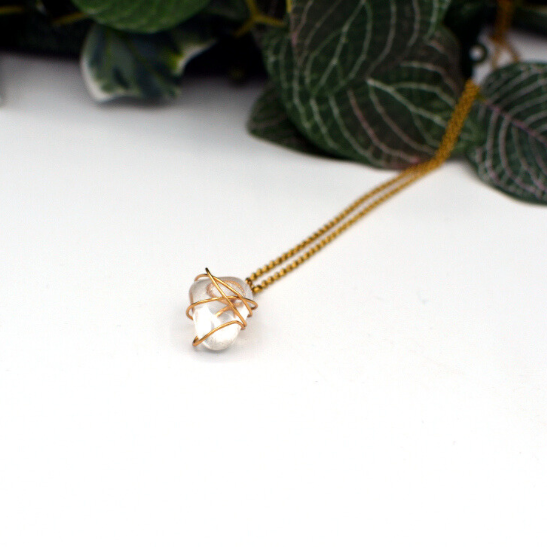 bergkristal wire wrap ketting