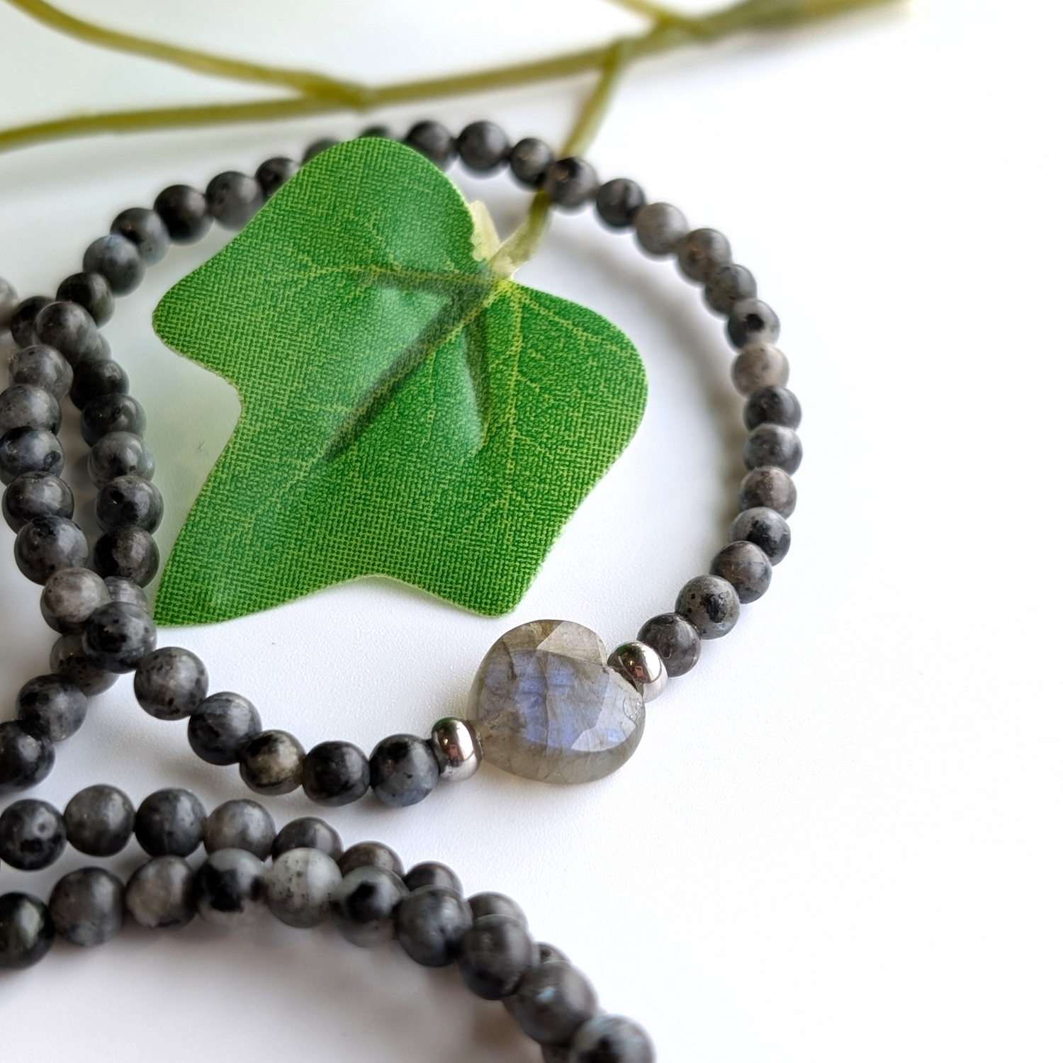 larvikiet armband 