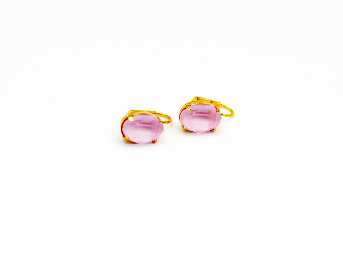 roze oorbellen 