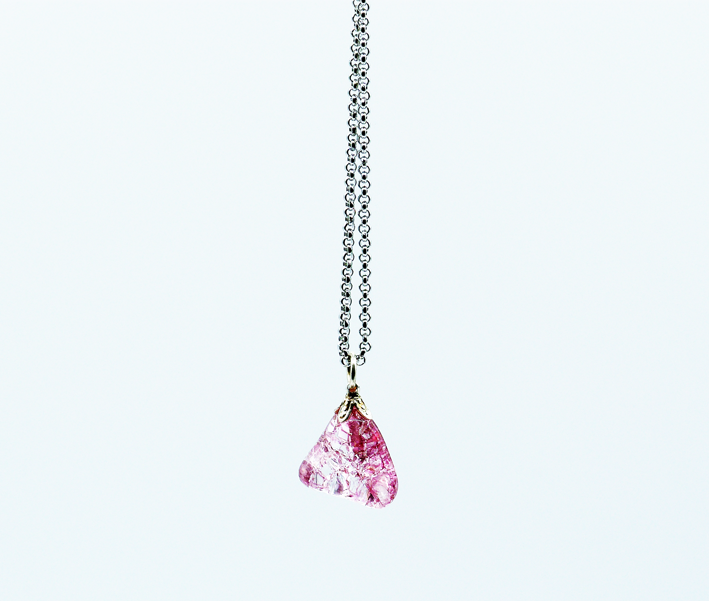 bergkristal ketting gekleurd