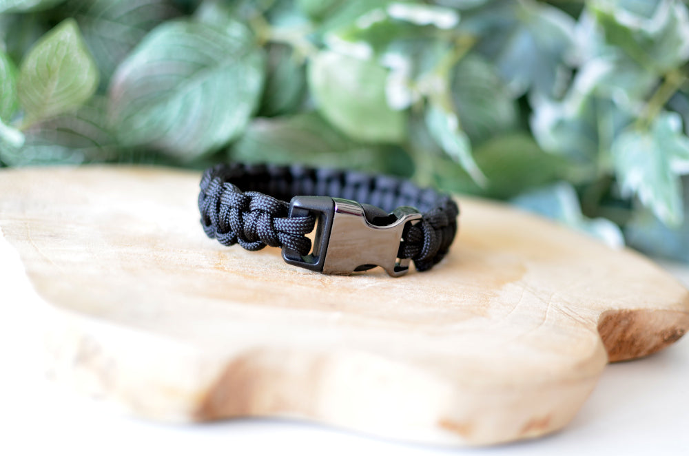 paracord armband 